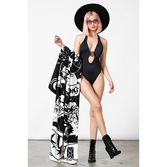 Killstar ✦ Meow-Gical Beach Towel ✦ XL Black & White Microfiber Hocus Pocus Cat - Picture 5 of 6